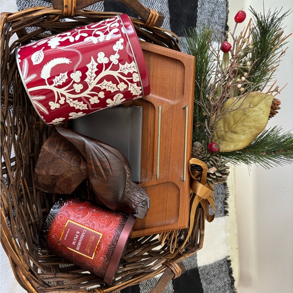 Red and Brown Candle Gift Set - Picture 10 of 11